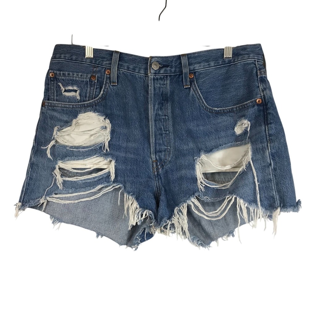 LEVI'S -‎ WOMEN'S 31 - BLUE 501 BUTTON FLY CUT-OFF DISTRESSED JEAN SHORTS